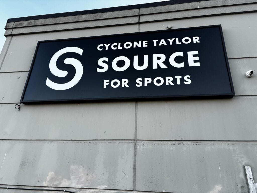 business signs, retail signs